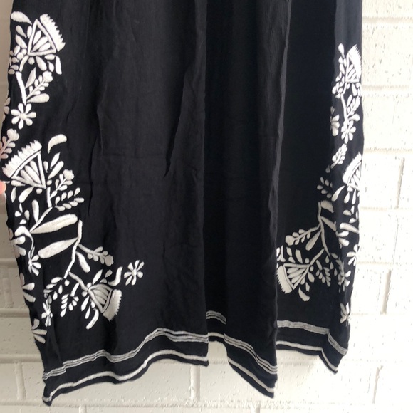 NWT Tularosa Vivianne Embroidered Dress - Picture 5 of 8
